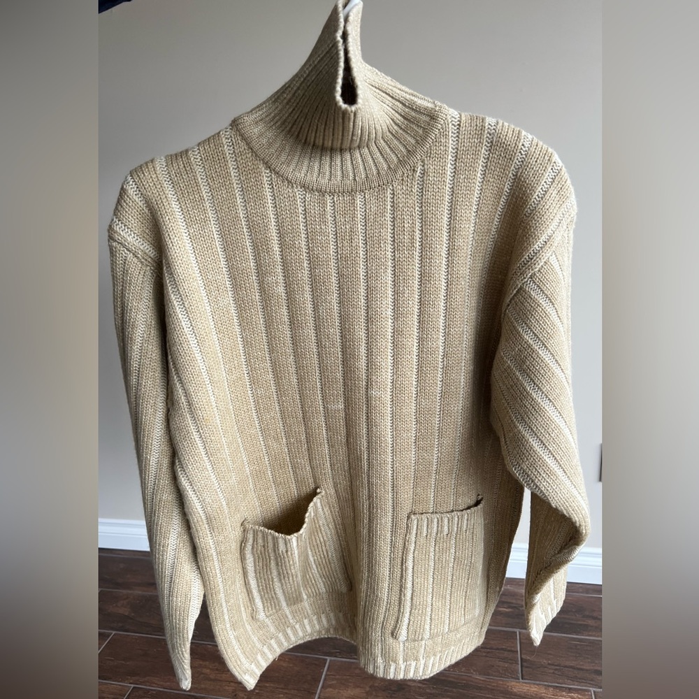 Brand new Unisex vintage 100% wool turtleneck knit sweater